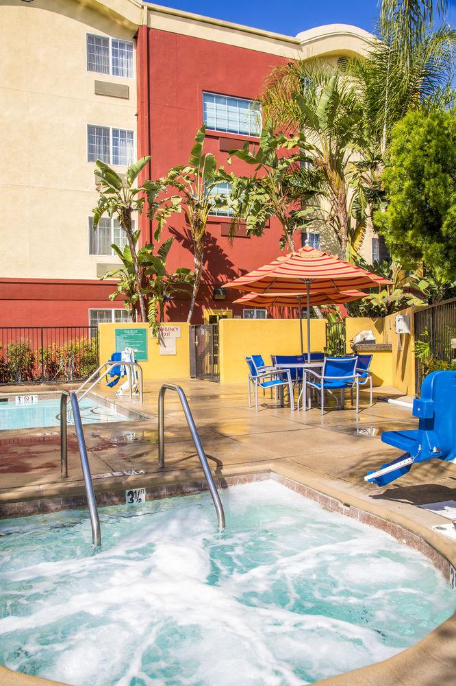 Towneplace Suites By Marriott Anaheim Maingate Near Angel Stadium Exterior foto